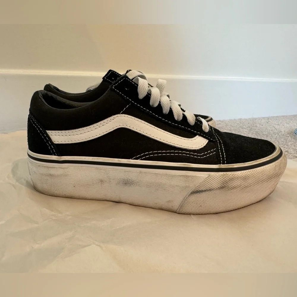 Vans Old Skool Canvas Platform Skater Sneakers in Black and White, Size 5 - Picture 4 of 10